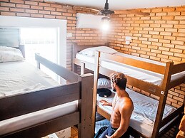 HOSTEL QUINTAL GUEST Ubatuba - PG