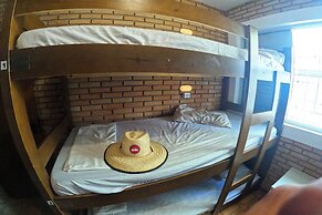 HOSTEL QUINTAL GUEST Ubatuba - PG
