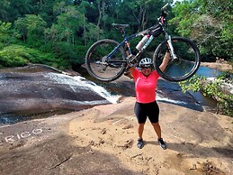 HOSTEL QUINTAL GUEST Ubatuba - PG