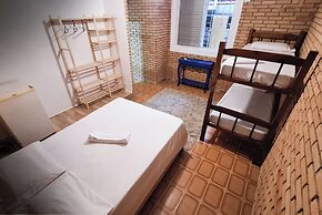 HOSTEL QUINTAL GUEST Ubatuba - PG