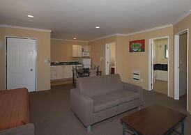 Discovery Motor Lodge