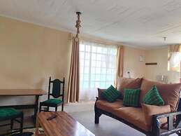 Wooden Knee cottages Nanyuki