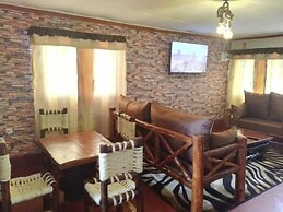 Wooden Knee cottages Nanyuki