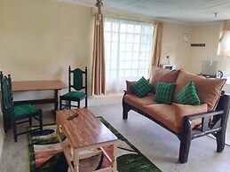 Wooden Knee cottages Nanyuki
