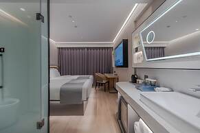 SKYBIRD Hotel