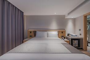 SKYBIRD Hotel