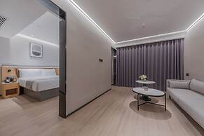 SKYBIRD Hotel