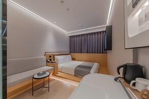 SKYBIRD Hotel