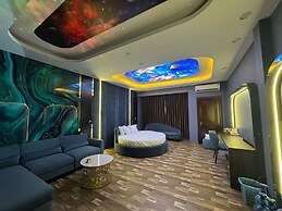 Heaven Hotel