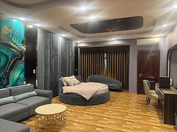 Heaven Hotel