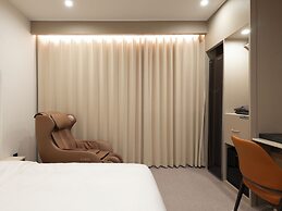 Urban Brown Hotel