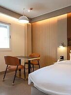 Urban Brown Hotel