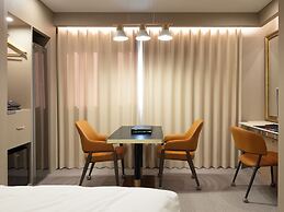 Urban Brown Hotel