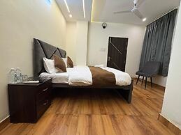 AKS Grand Hotel in Varanasi
