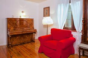 Spacious Holiday Home, Pool, Sauna, Whirlpool