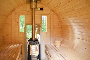 Spacious Holiday Home, Pool, Sauna, Whirlpool