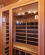 Chalet With Infrared Sauna