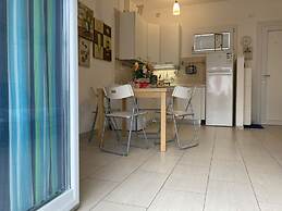 Modern Flat Just 150 mt From the sea