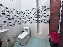 Shri Mohini Kunj Hotel Vrindavan