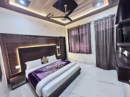 Shri Mohini Kunj Hotel Vrindavan