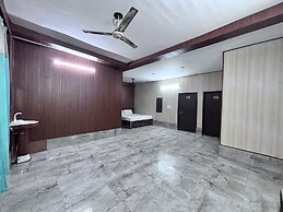 Shri Mohini Kunj Hotel Vrindavan