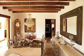 Lujosa Casa Guayllabamba BBQ Jacuzzi Gym Piscina