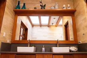Lujosa Casa Guayllabamba BBQ Jacuzzi Gym Piscina