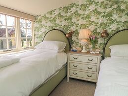 Holly Cottage