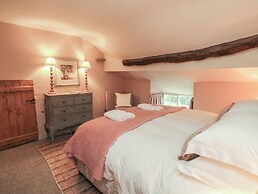 Holly Cottage