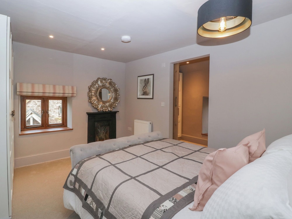 Tawny Cottage