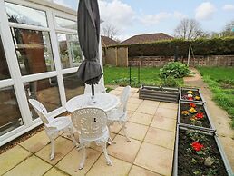 5 Overstone Drive