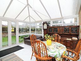 5 Overstone Drive
