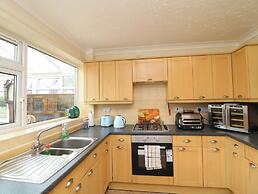 5 Overstone Drive