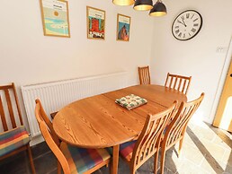 3 Christon Bank Mews