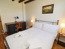 3 Christon Bank Mews