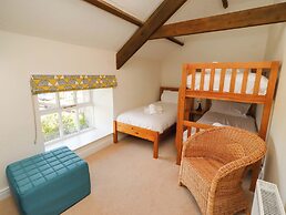 3 Christon Bank Mews