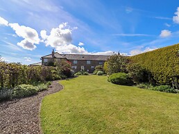 3 Christon Bank Mews