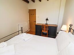 3 Christon Bank Mews