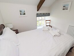 3 Christon Bank Mews