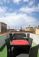 Traditional Townhouse - Rooftop Seaviews