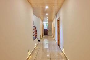 OnlyStay Surya Mall Road Manali