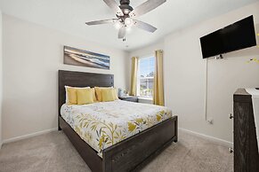 Serenity by the Sea - For 6