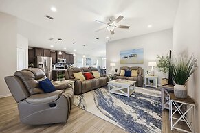 Serenity by the Sea - For 6