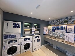 Apartamentos com piscina e academia
