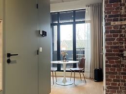 Bright Apartment in Bree With Terrace