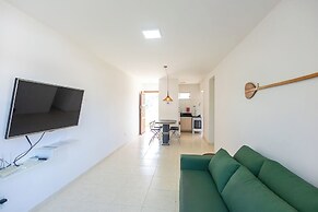 Apto com Piscina Vaga e Smart Lock em Aritagu