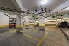 Apto com Garagem e Ar-condicionado a 600m da Praia