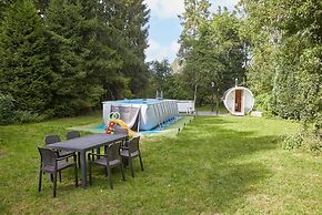 Comfortable Holiday Home, Pool, Sauna, Jacuzzi