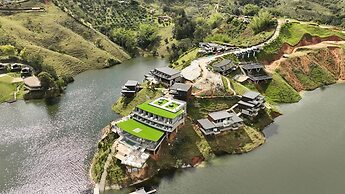Roka Hotel