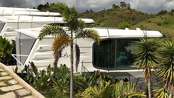 Roka Hotel